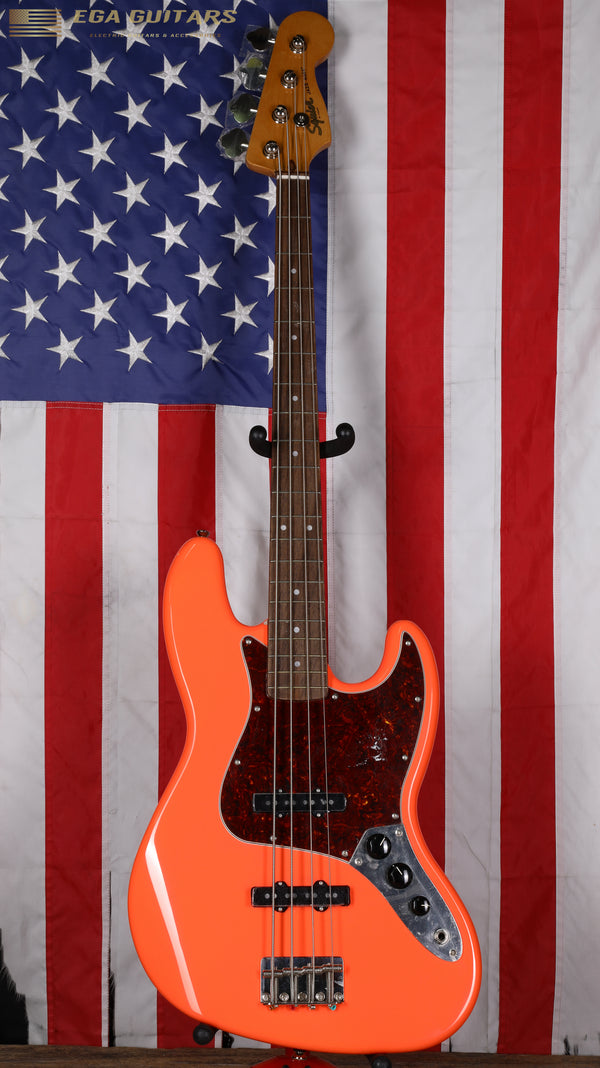 Squier Classic Vibe '60s Jazz Bass - Tahitian Coral