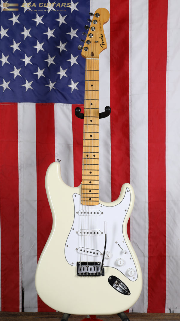 Fender Standard Stratocaster - Olympic White