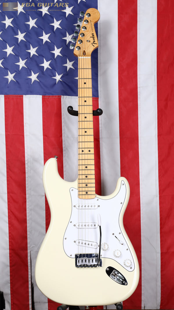 Fender Standard Stratocaster - Olympic White