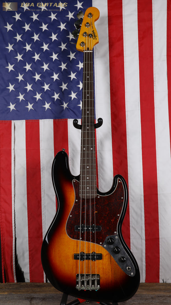 Squier Classic Vibe '60s Jazz Bass - 3-Color Sunburst