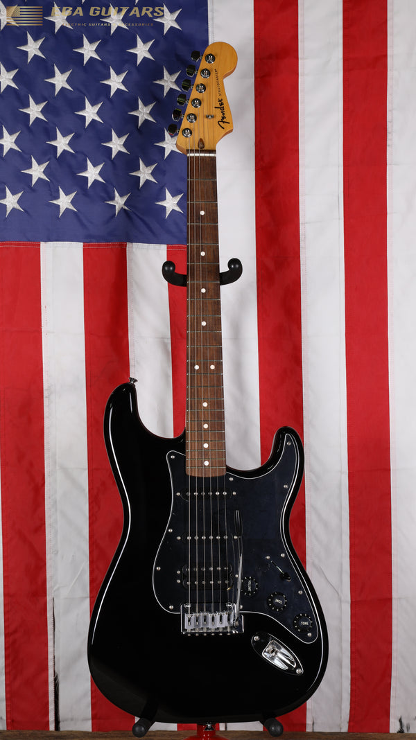 Fender Standard Stratocaster HSS - Black