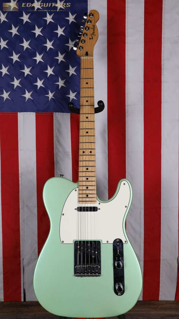 Limited Edition Fender Player Telecaster with Maple Fretboard - Surf Pearl