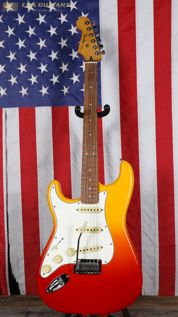 Fender Player Plus Stratocaster Left-Handed with Pau Ferro Fretboard - Tequila Sunrise