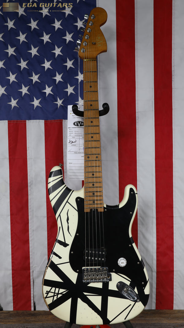 EVH Striped Series '78 Eruption - Black / White Stripe Relic