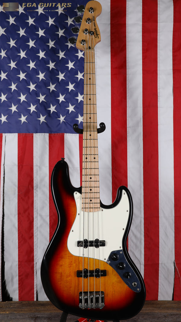 Squier Affinity Jazz Bass with Maple Fretboard - 3-Color Sunburst