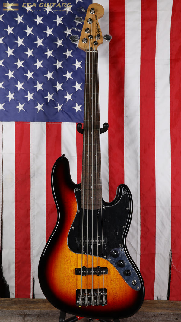 Squier Affinity Jazz Bass V with Laurel Fretboard - 3-Color Sunburst