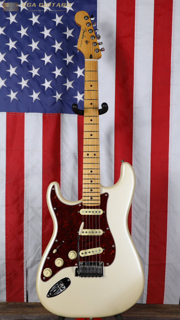 Fender Player Plus Stratocaster Left-Handed with Maple Fretboard - Olympic Pearl