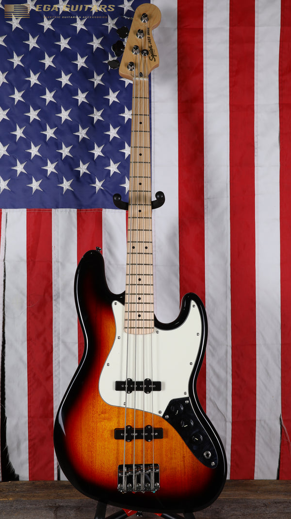Squier Affinity Jazz Bass with Maple Fretboard - 3-Color Sunburst