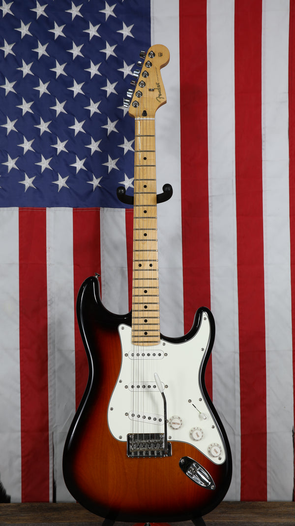 Fender Player Stratocaster with Maple Fretboard - 3-Color Sunburst