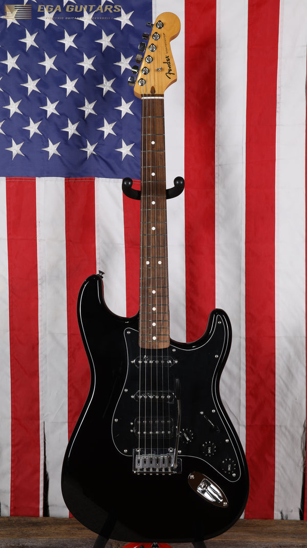 Fender Standard Stratocaster HSS - Black