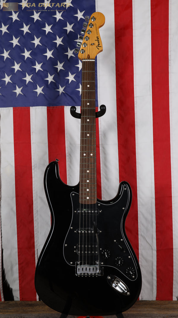 Fender Standard Stratocaster HSS - Black