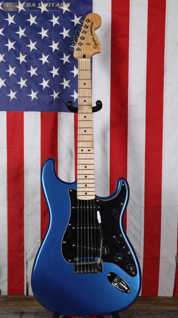 Squier Affinity Stratocaster with Maple Fretboard  - Lake Placid Blue