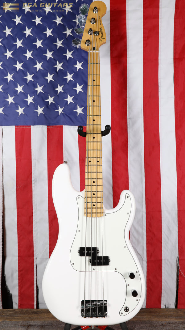 Fender Player Precision Bass with Maple Fretboard - Polar White
